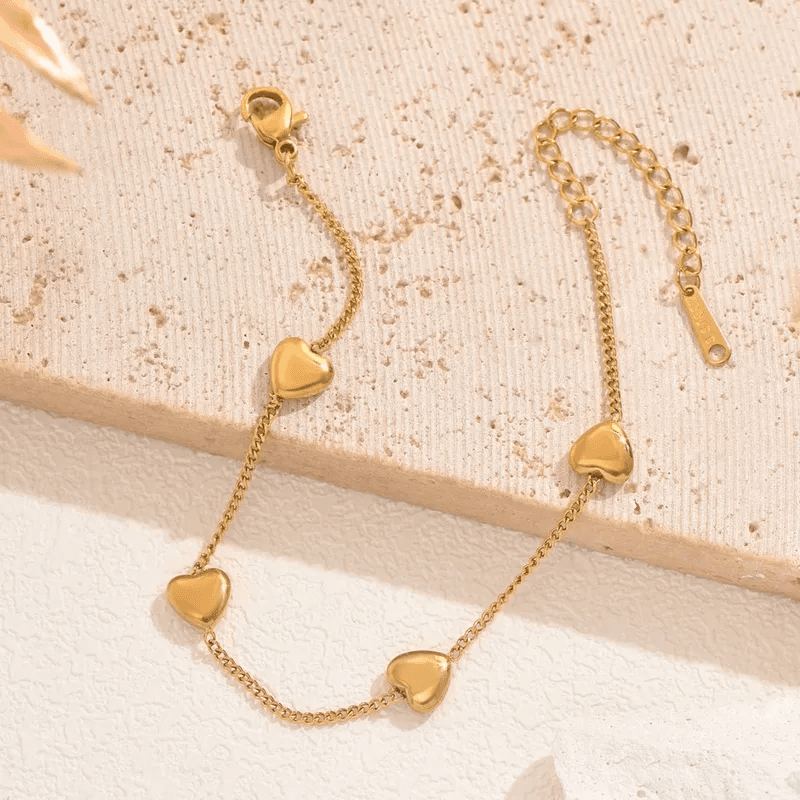 Dailywear Anti-tarnish 18k Gold Plated Little Hearted Bracelet  view 4