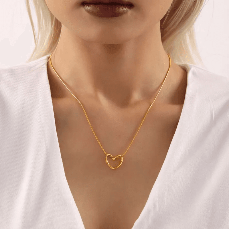 Anti-tarnish Classic Open Heart Minimalist Necklace 