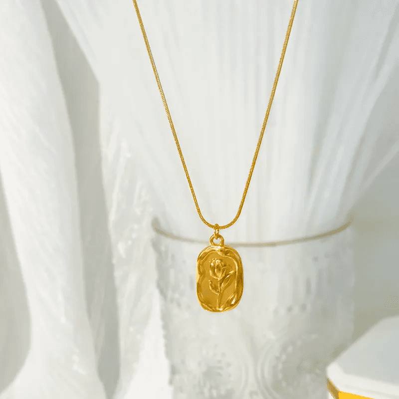 Anti-tarnish Eternal Rose Botanical Pendant Necklace  view 3