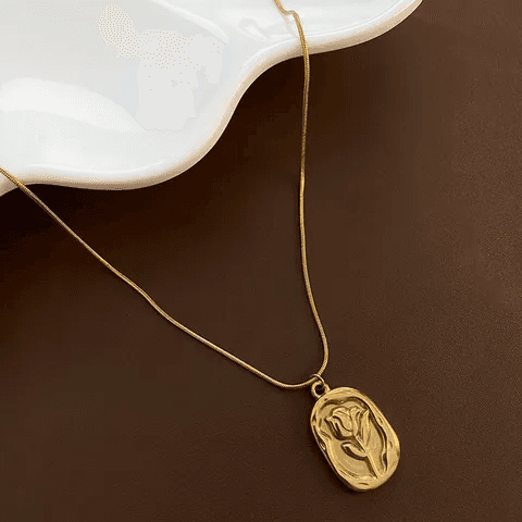 Anti-tarnish Eternal Rose Botanical Pendant Necklace  view 2