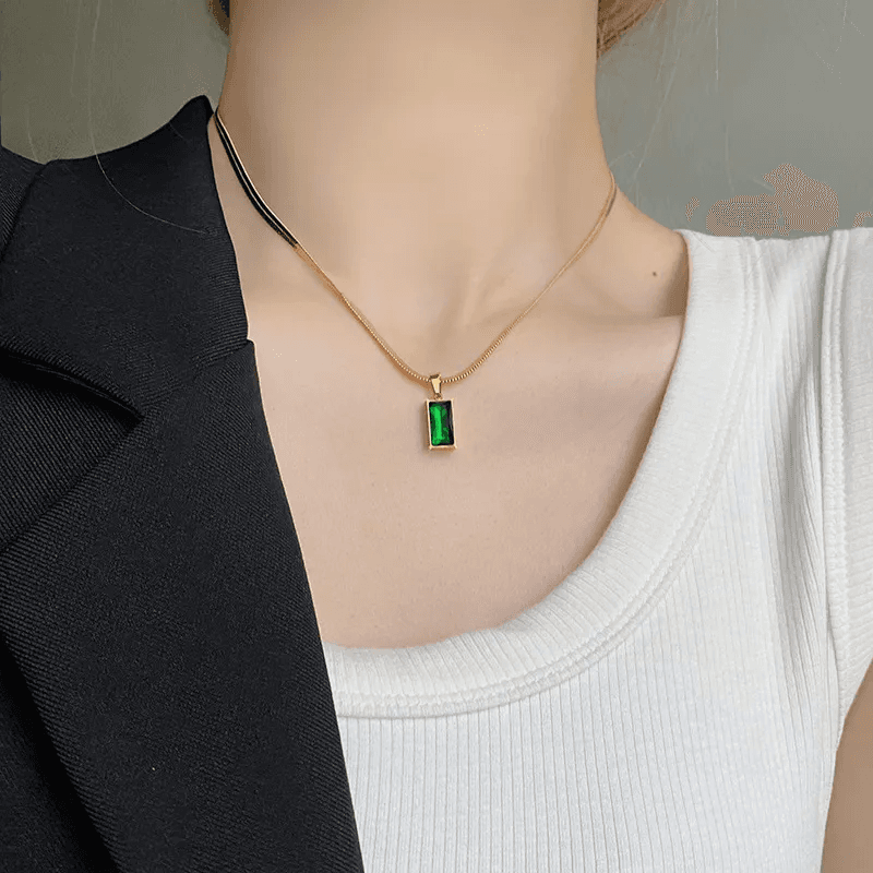 Anti-tarnish Emerald Rectangular Pendant Snake Chain Necklace 