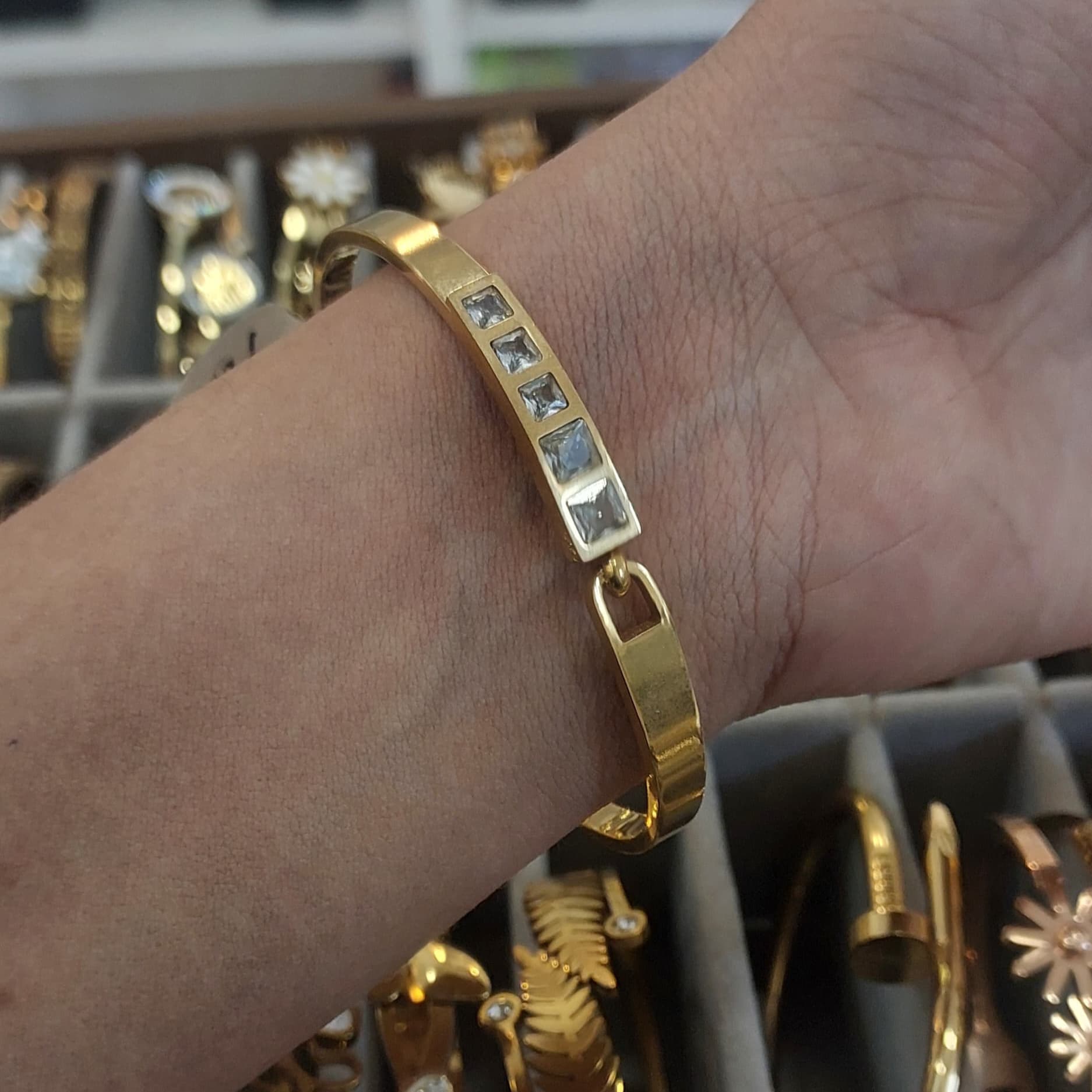 Gold Plated Square Stone Pattern Antitarnish Bangle 