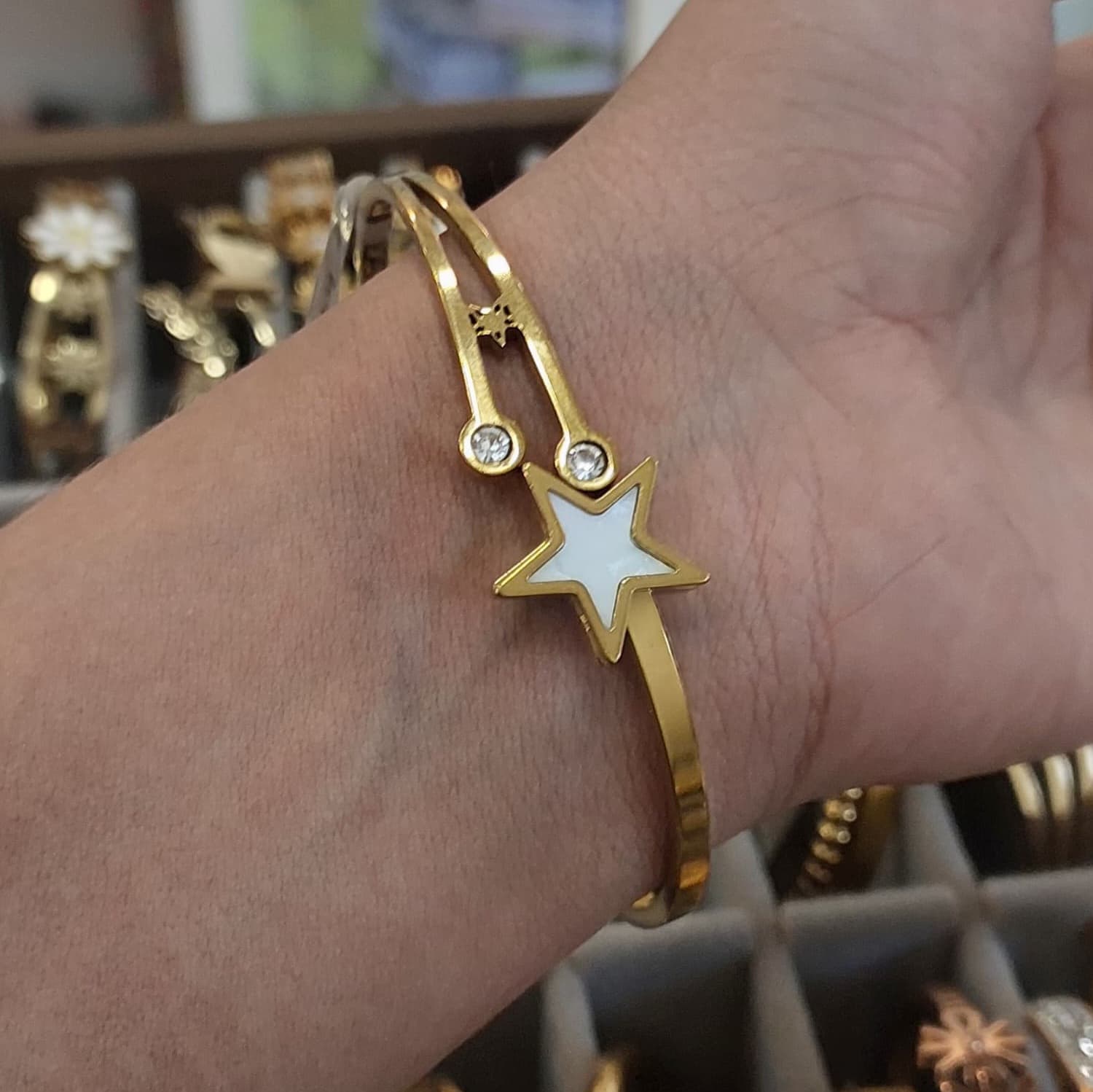 Gold Plated Star Pattern Antitarnish Bangle 